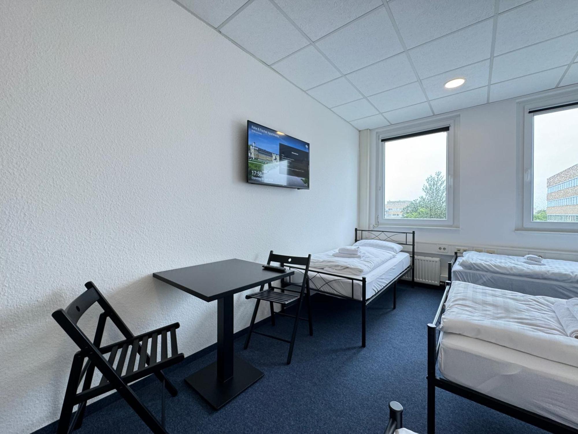 Thuja Apartments Karlsruhe-Neureut By Kurzzeit Exterior photo